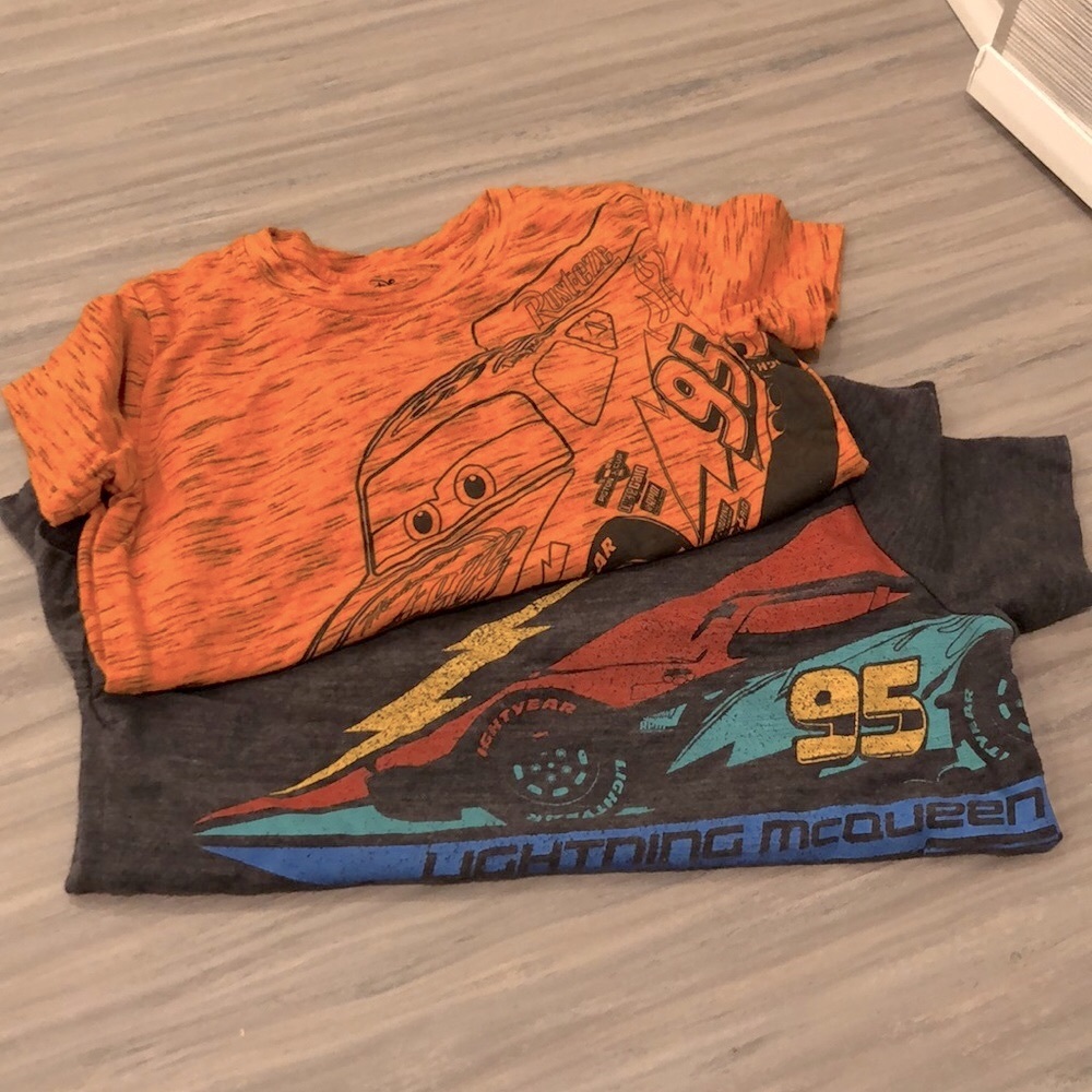 Lightening McQueen (2pk) t-shirts size 5/5T